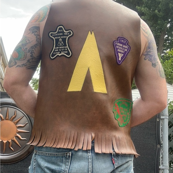 Vintage Brown Leather Fringe Vest With 1970s YMCA ‘Indian Guides’ Patches - Picture 5 of 6